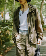 キウエアライトフーディー