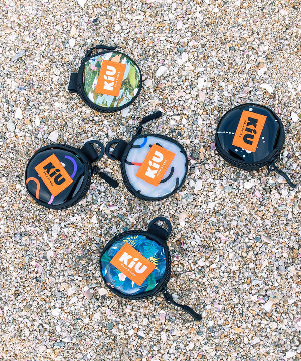 PVC ラウンドケースポーチ K342 – KiU公式オンラインショップ