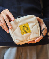 Padded square pouch S006