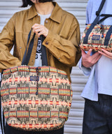 【PENDLETON® × KiU LIMITED ITEM】パデッドドロストトートバッグ K482