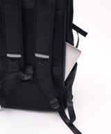 背面サイドPCポケット(対応サイズ:15インチ程度)