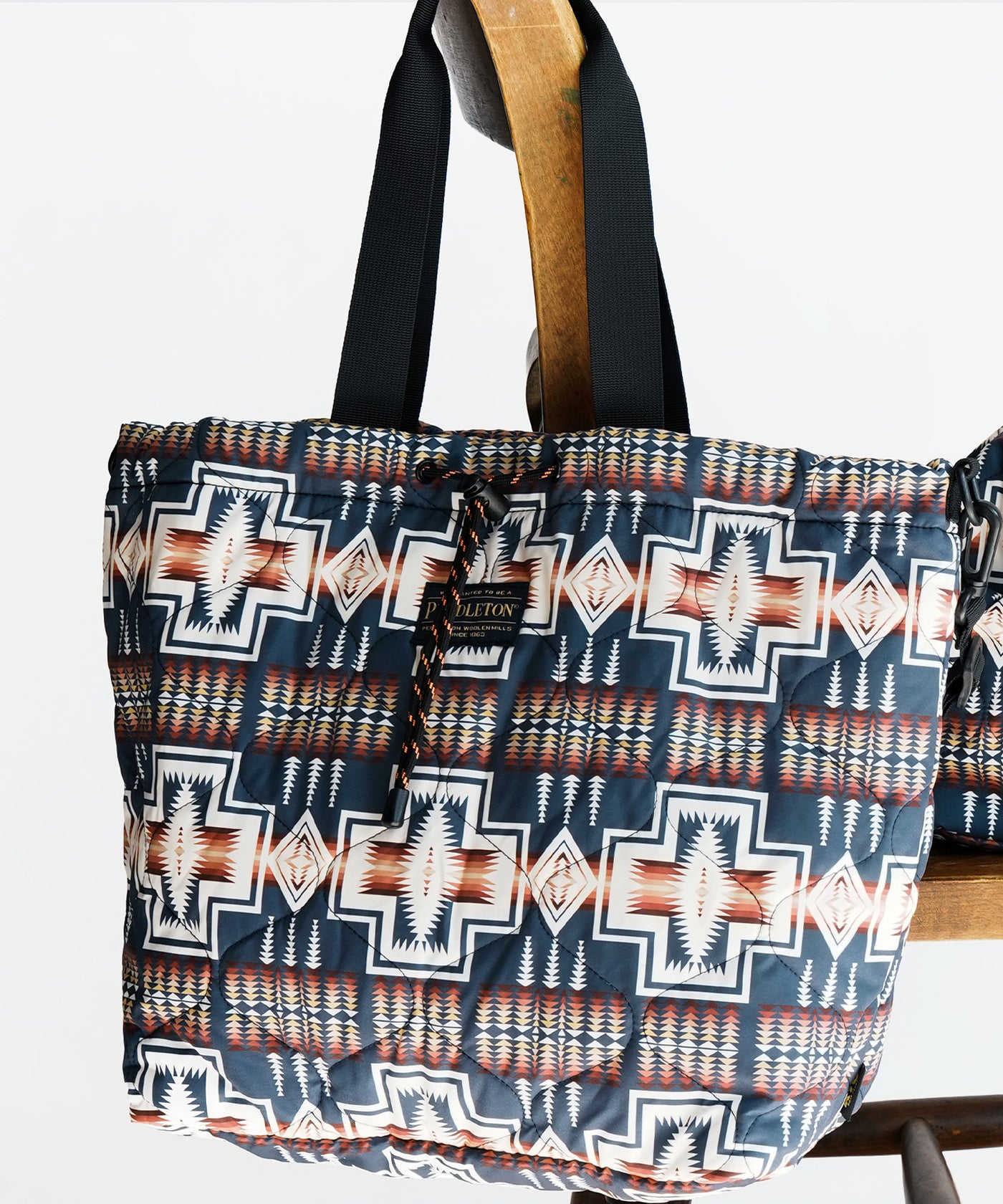U*U様 ジョルジオ トートバッグ PENDLETON® × KiU LIMITED ITEM】パデッドドロストトートバッグ K482