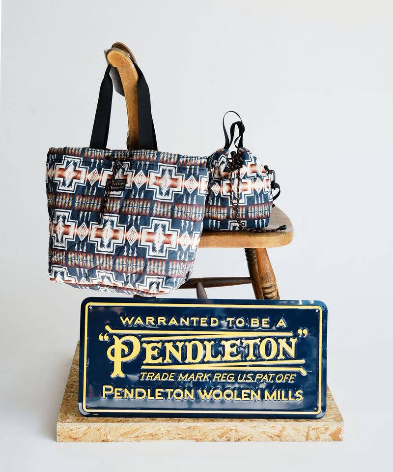 【PENDLETON® × KiU LIMITED ITEM】パデッドドロストトートバッグ K482