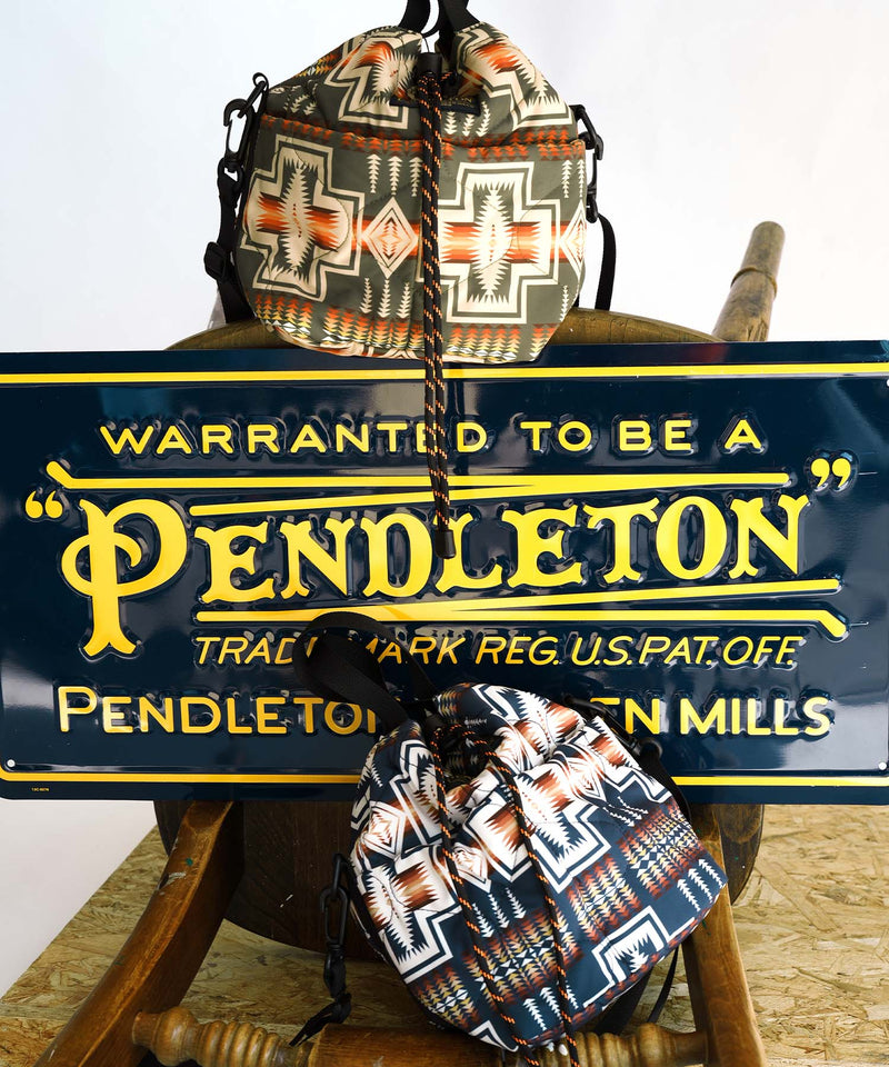 【PENDLETON® × KiU LIMITED ITEM】パデッドポケッタフルミニバッグ K481