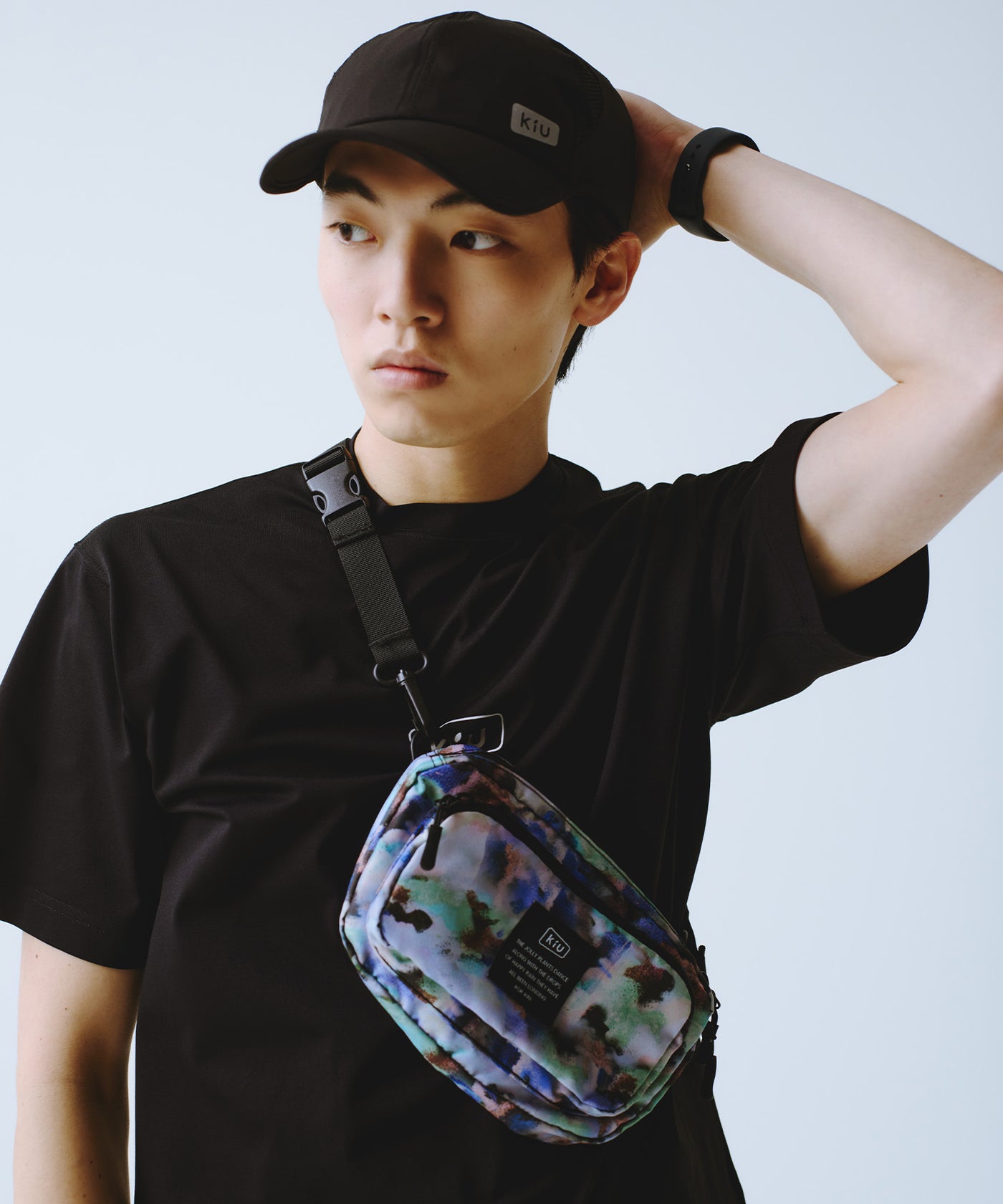 300D フロントポケットミニショルダーバッグ K156 – KiU公式オンライン