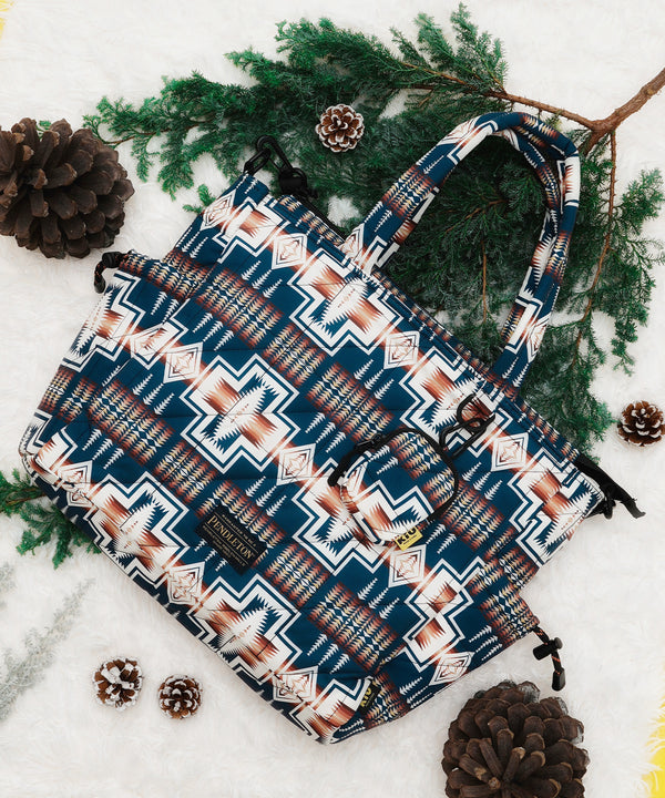 【PENDLETON® × KiU LIMITED ITEM】スクエアパデッドマルチパーパストートバッグ K484