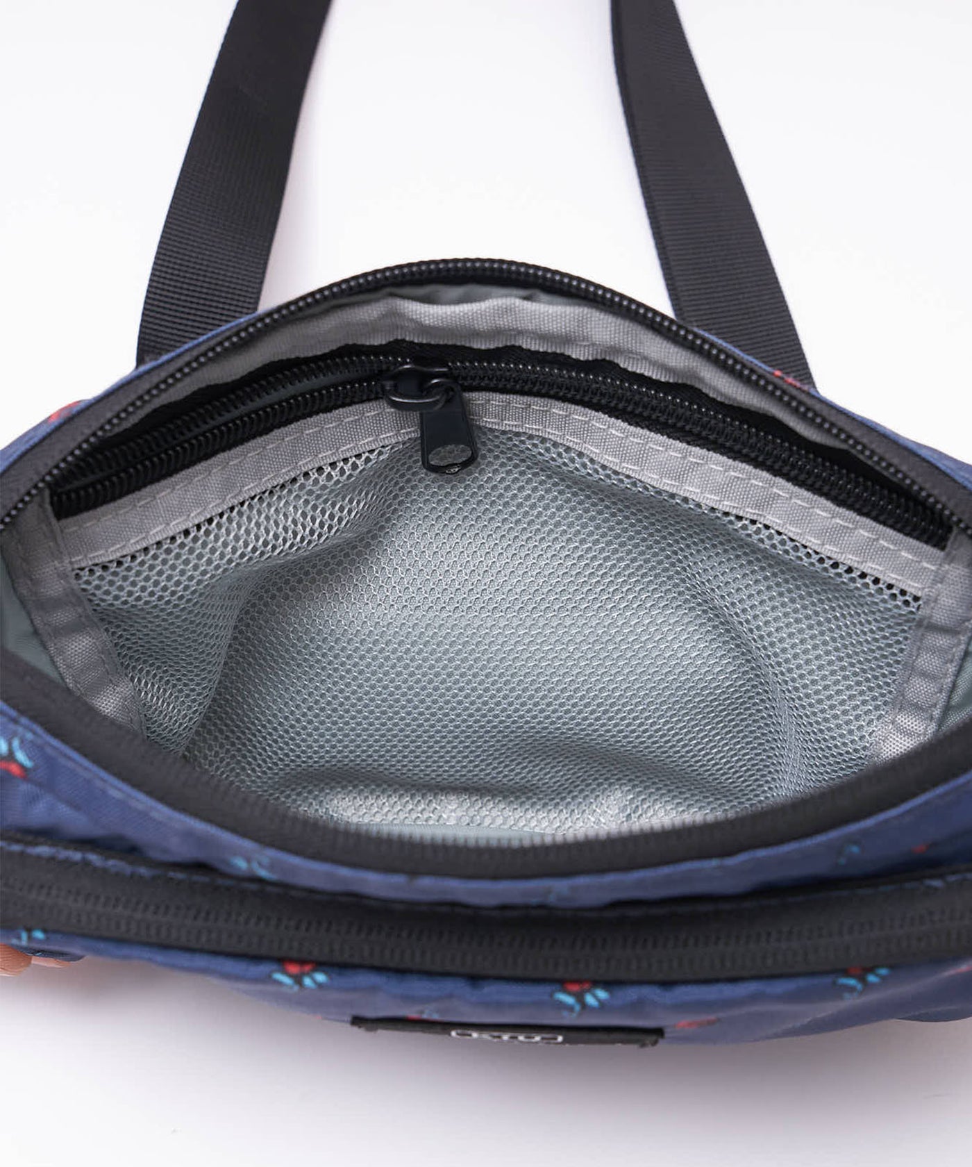 300D フロントポケットミニショルダーバッグ K156 – KiU公式オンライン