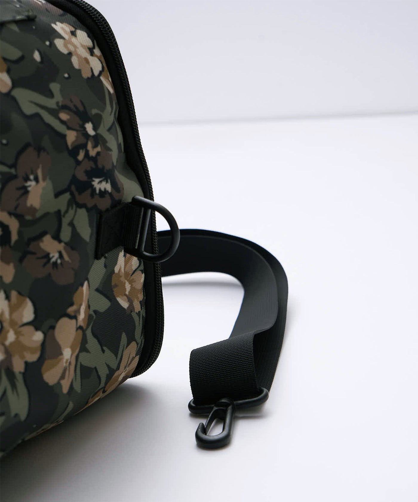 600D Soft cooler bag 15L K243 – KiU公式オンラインショップ