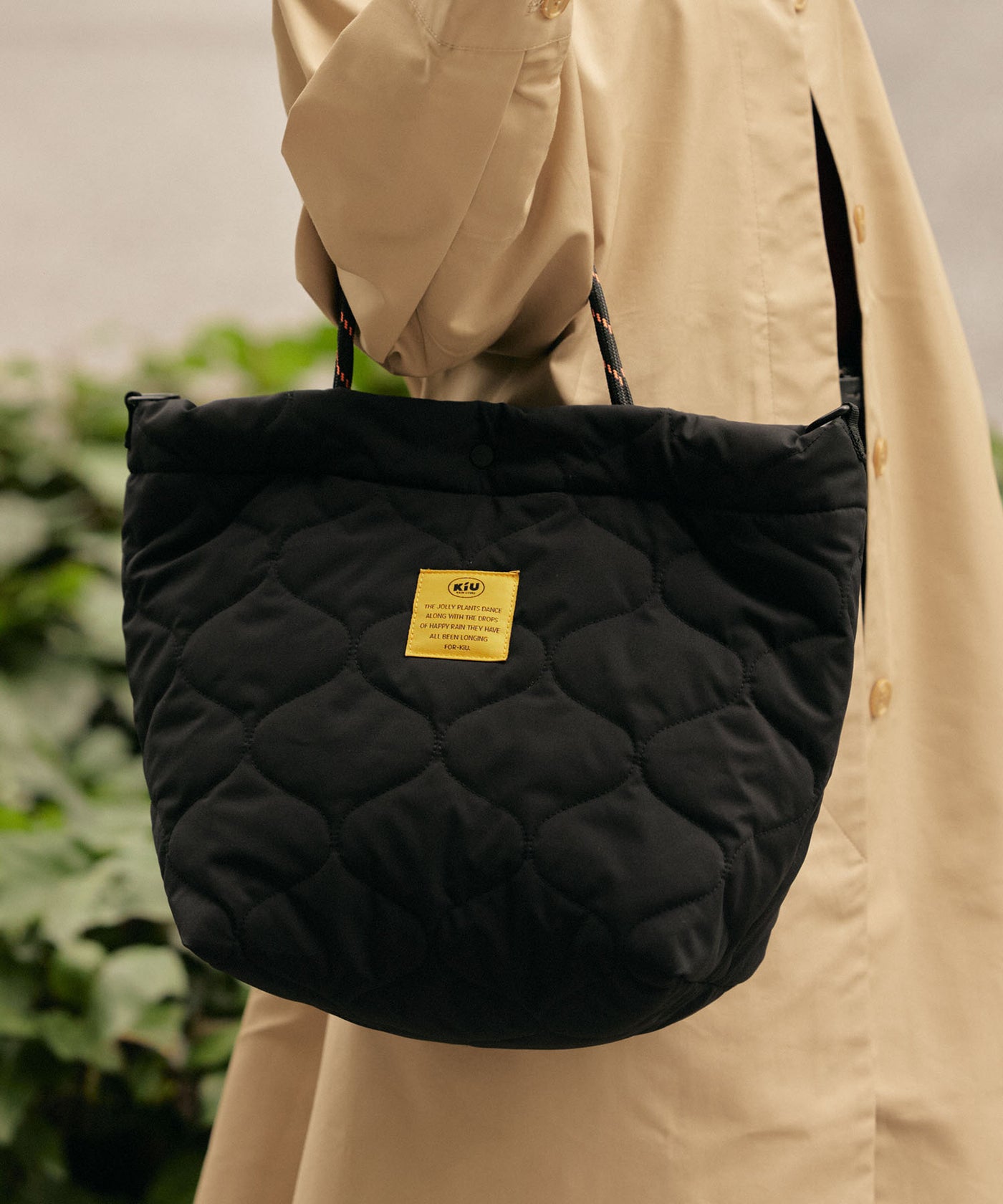 バッグ ki パデッドドロストトートバッグ K475 – KiU公式オンラインショップ