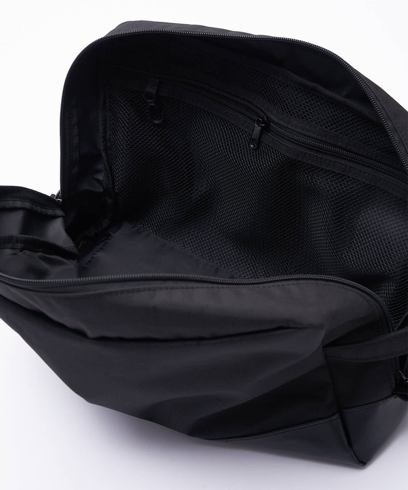 600Dシューズバッグ K527 – KiU公式オンラインショップ