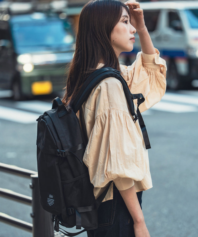 600D Backpack k111 – KiU公式オンラインショップ