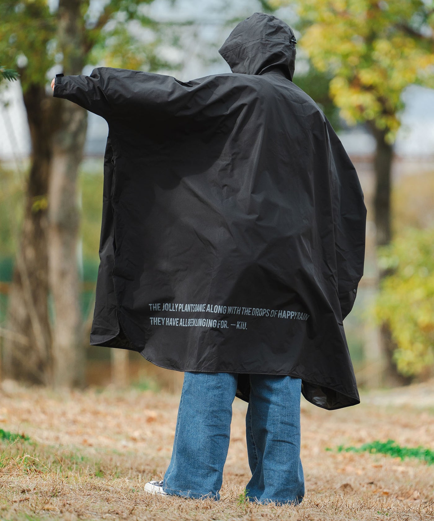 KiU NEW STANDARD RAIN PONCHO 2着セット KiU / NEW STANDARD RAIN PONCHO – NorMo Ayase Garage