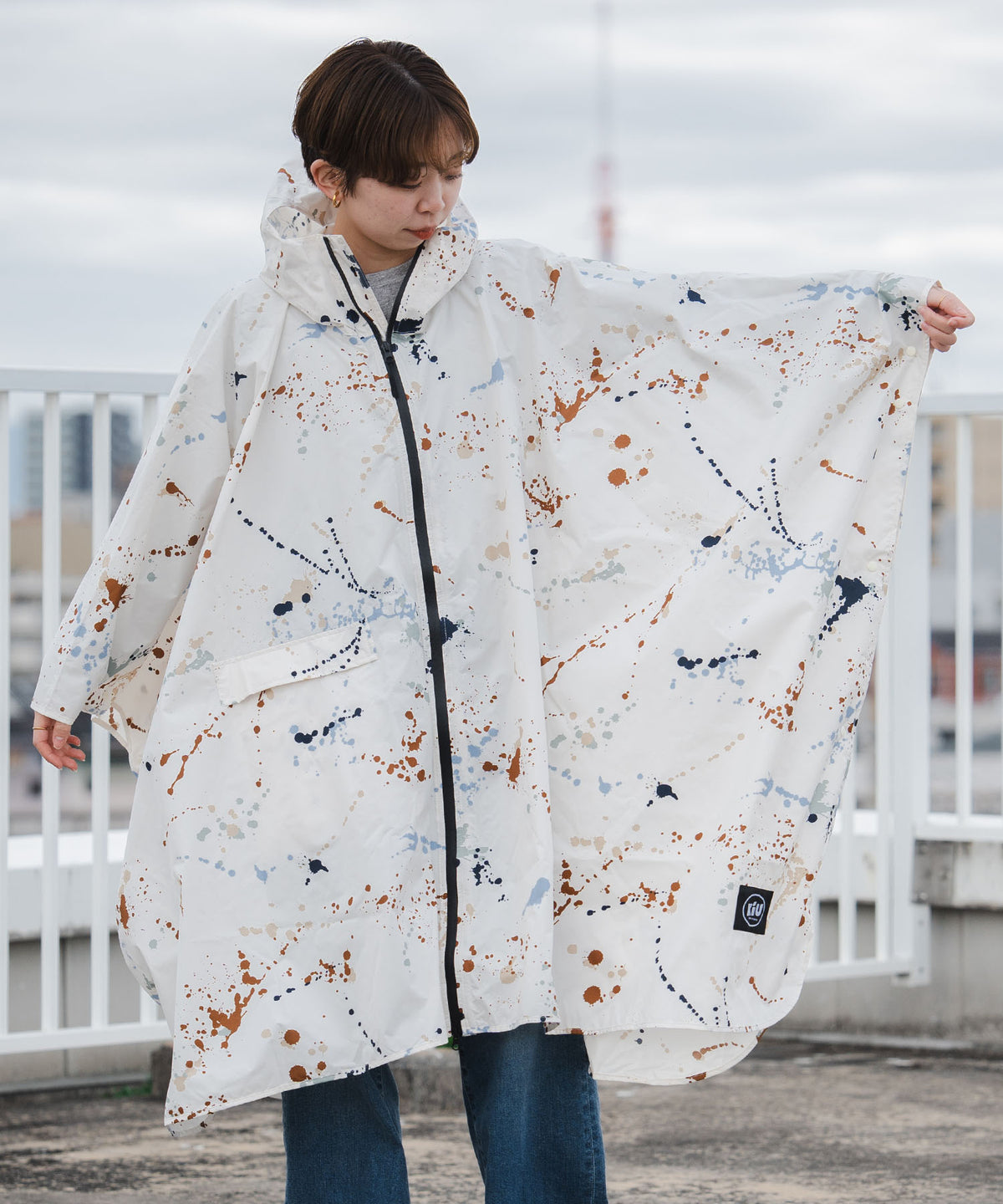 定番のレインポンチョ徹底比較 – KiU公式オンラインショップ