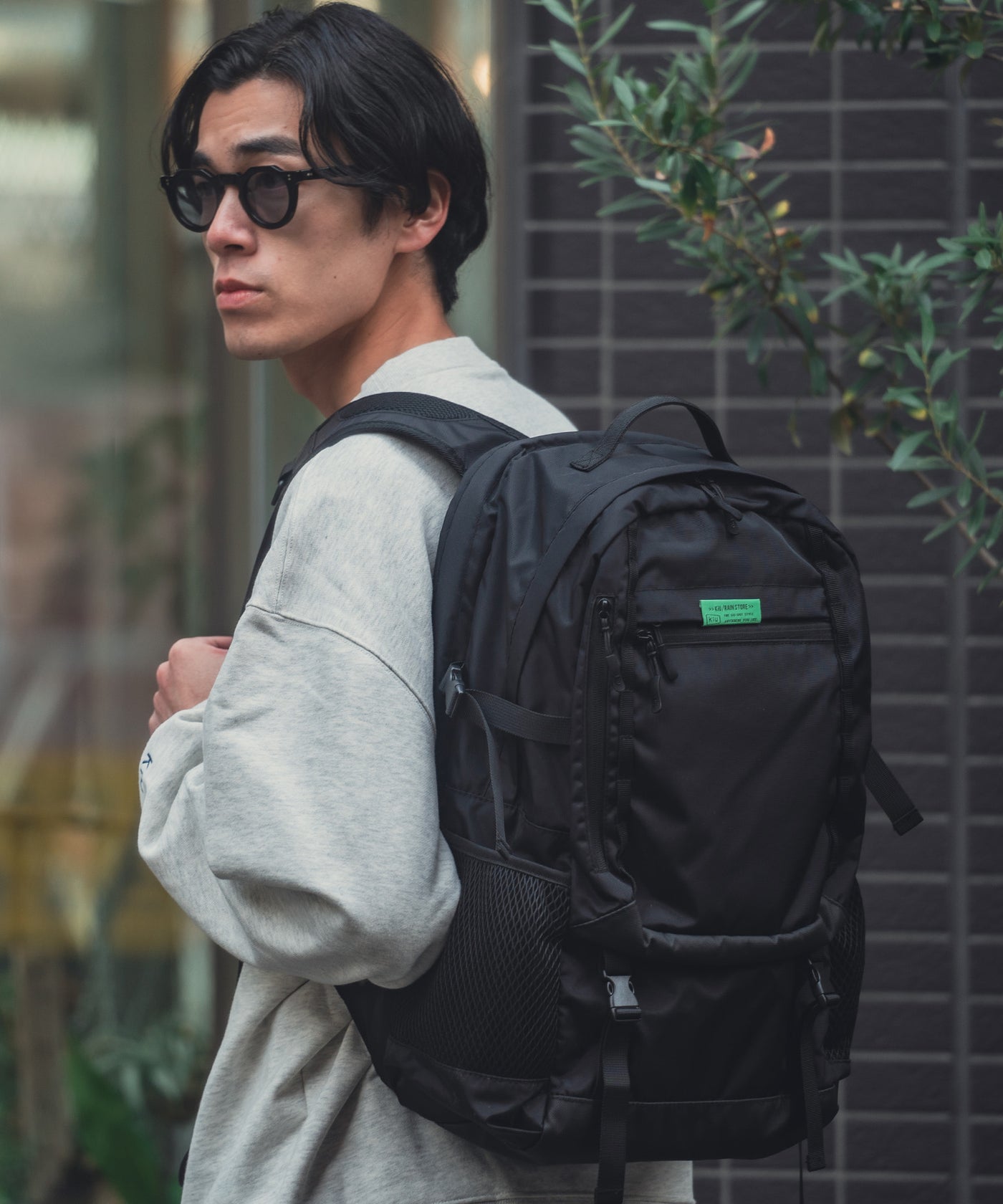 KiUバックパック　K448 黒 37L リュック キウLCパックパック K448 – KiU公式オンラインショップ