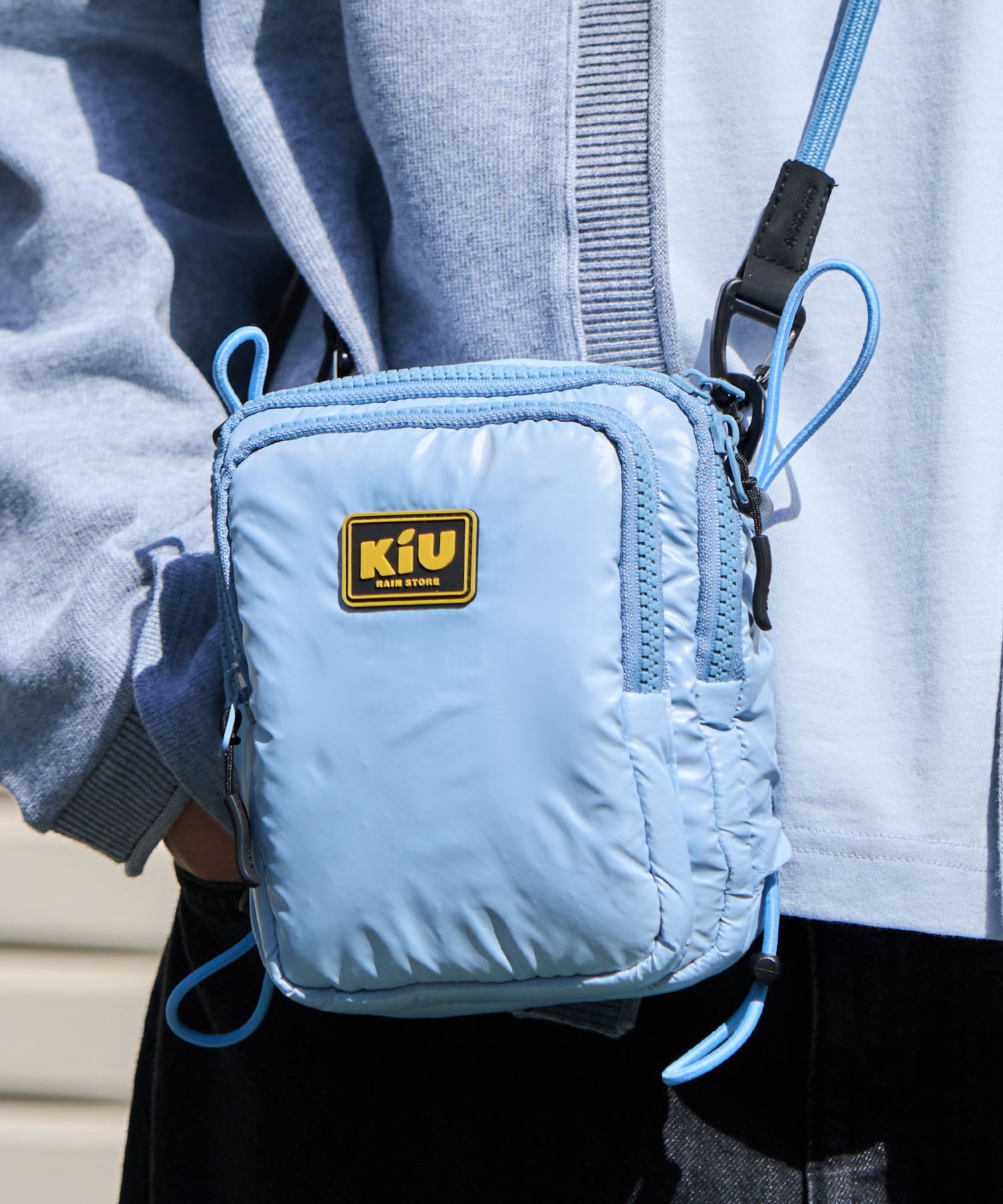 パフィーミニクロスボディバッグ K485 – KiU公式オンラインショップ