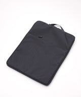 内側PC収納スリーブは取り外し可能（対応サイズ：14インチ程度）