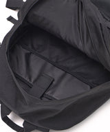 内側PCポケット付き（対応サイズ：15インチ程度）