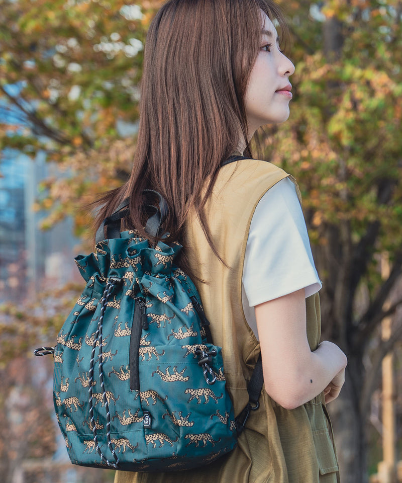 マルチウェイ ドローストリングバッグ K530 – KiU公式オンラインショップ