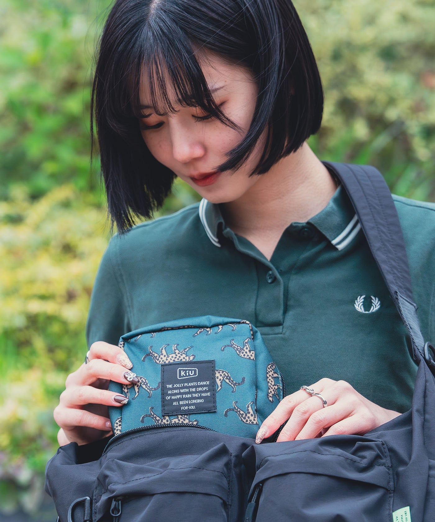 ウォーターリペレントスクエアポーチ K543 – KiU公式オンラインショップ