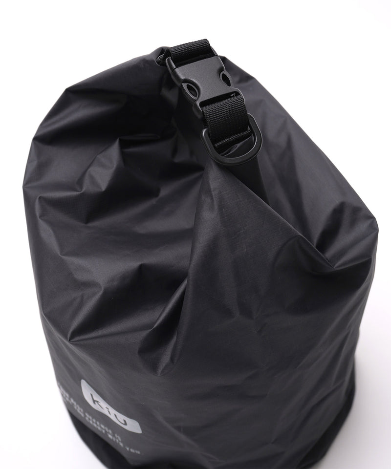 ウォッシュバケットバッグ K555 – KiU公式オンラインショップ