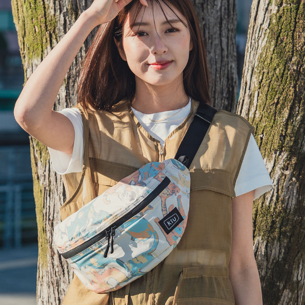 ボディバッグ – KiU公式オンラインショップ