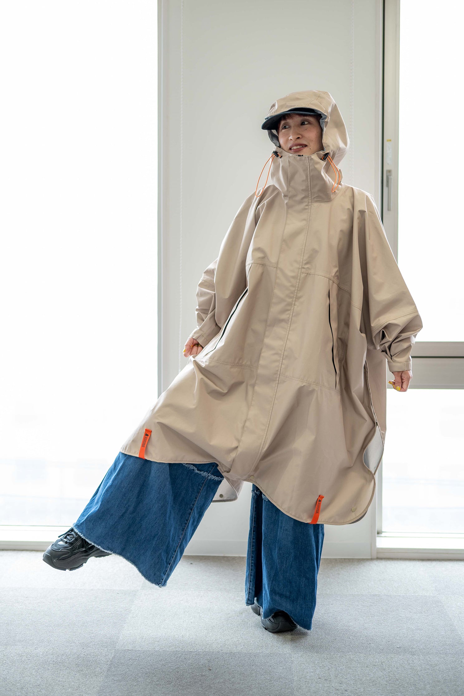 裾のめくれ上がりを防ぐ着用方法